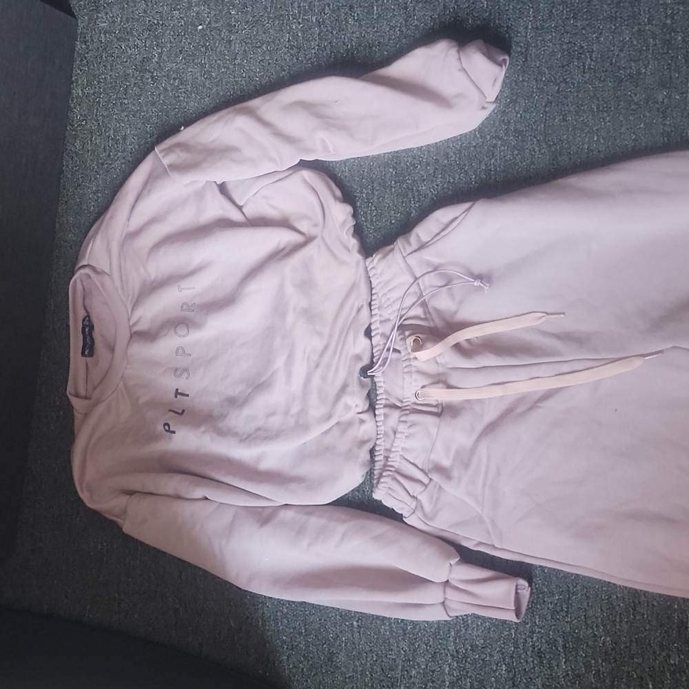 Plt sports cropped set